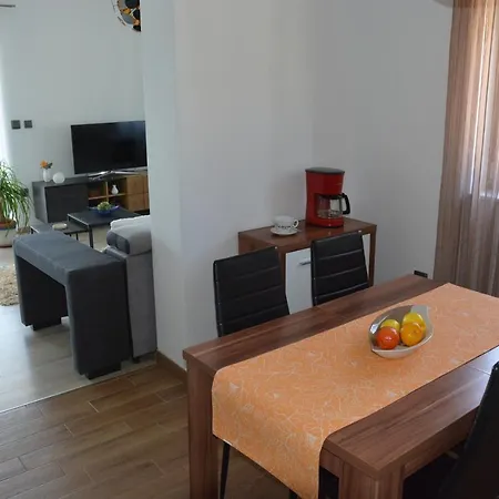 Apartment Sole Turanj