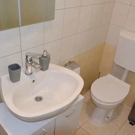 Sole Apartment Turanj