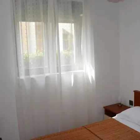 Sole Apartment Turanj