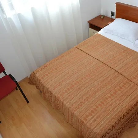Sole Apartment Turanj